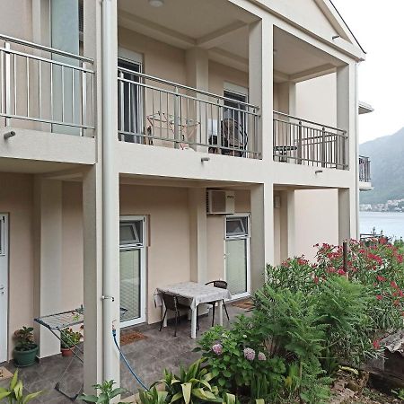 Java Apartments - S & J Dobrota Bagian luar foto